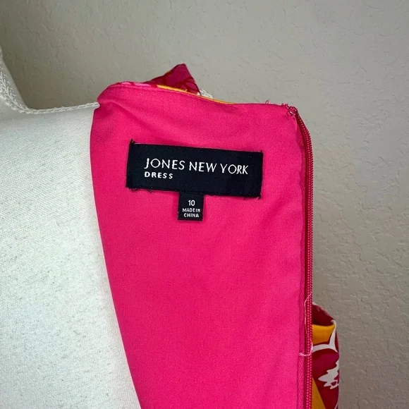 Jones New York, Floral Sheath/ Mini Dress, Size 10 - Picture 7 of 11
